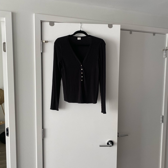 Wilfred only Henley black